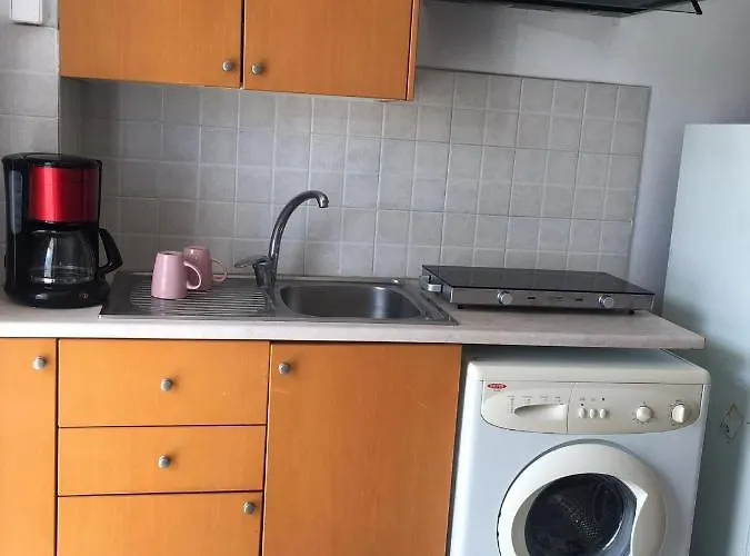 Layla' S Petite Lägenhet *